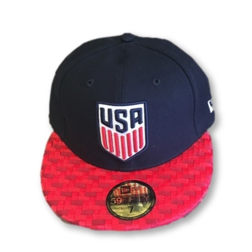 NWT USA Soccer New Era 59Fifty Checkered Logo Fitted Hat